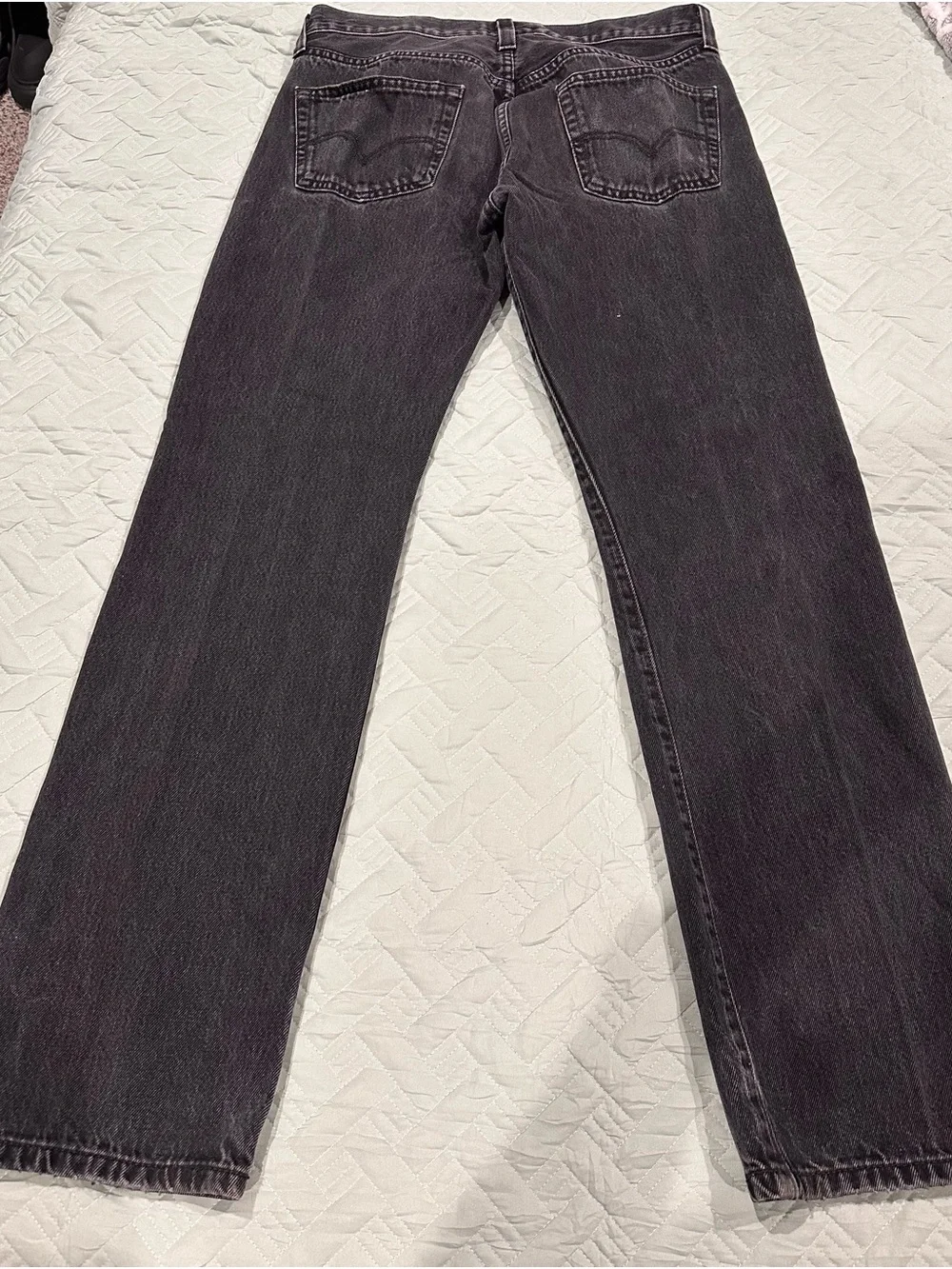 Levi’s 501 Black Washed Jeans Men’s Button Fly Straight Leg Denim Pants Vintage